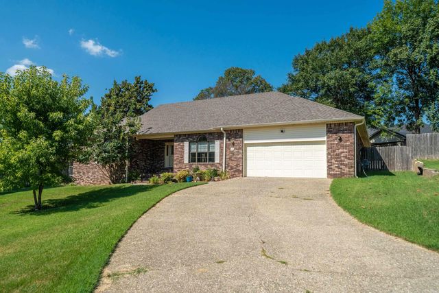115 Gregory Place, Hot Springs, AR 71913