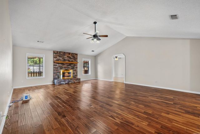 115 Gregory Place, Hot Springs, AR 71913