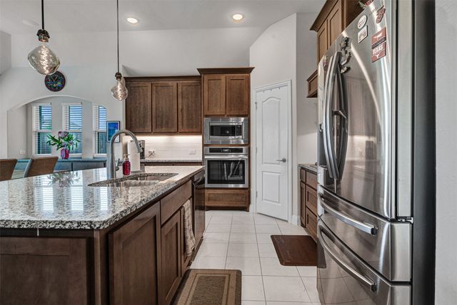 504 Lowland Lane, Waxahachie, TX 75165