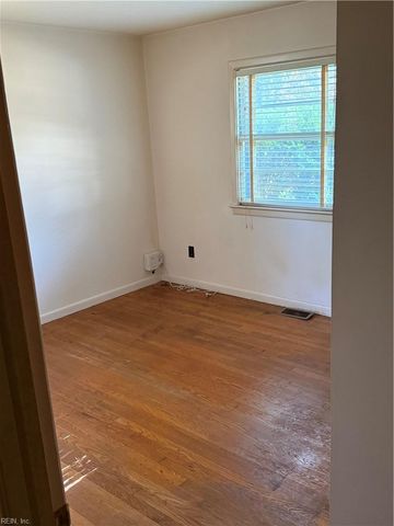 1004 76th ST, Newport News, VA 23605