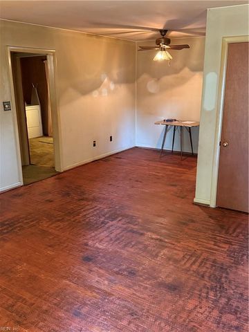1004 76th ST, Newport News, VA 23605
