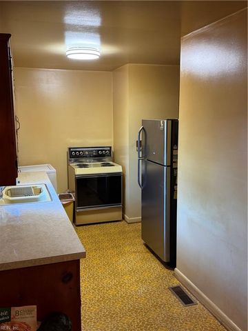 1004 76th ST, Newport News, VA 23605
