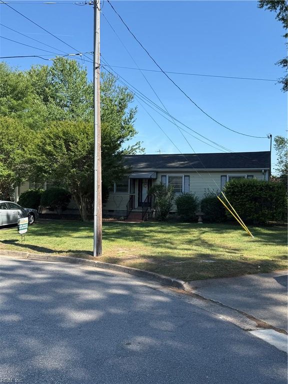 1004 76th ST, Newport News, VA 23605
