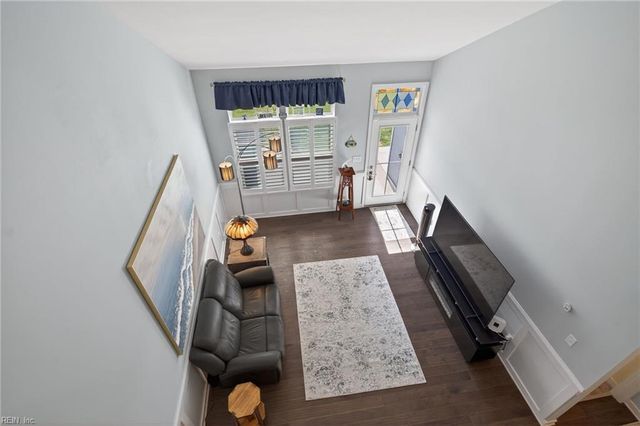 217 Kenny LN, Smithfield, VA 23430