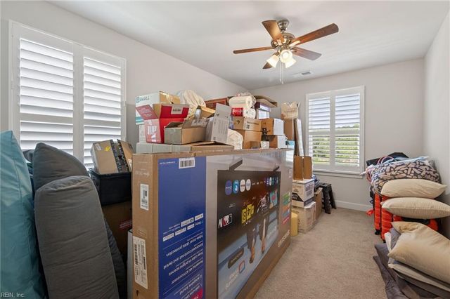 217 Kenny LN, Smithfield, VA 23430