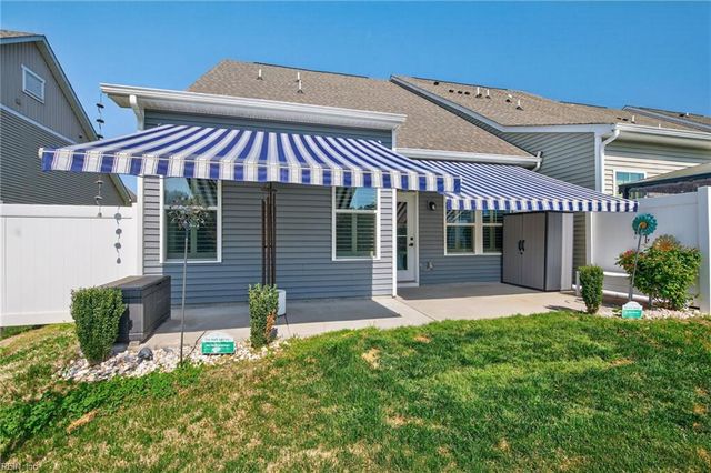 217 Kenny LN, Smithfield, VA 23430