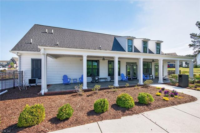 217 Kenny LN, Smithfield, VA 23430