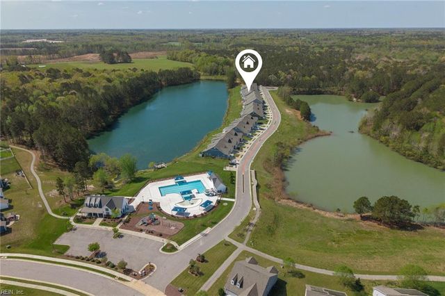217 Kenny LN, Smithfield, VA 23430