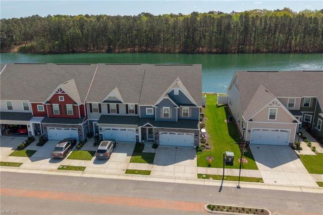 217 Kenny LN, Smithfield, VA 23430