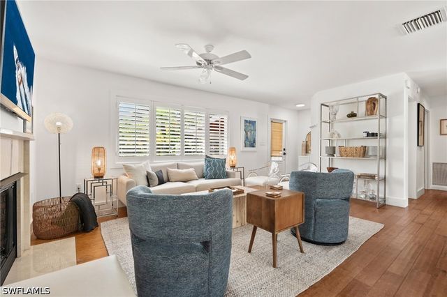 725 Central AVE, Naples, FL 34102