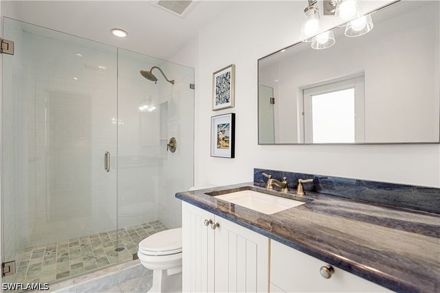 725 Central AVE, Naples, FL 34102