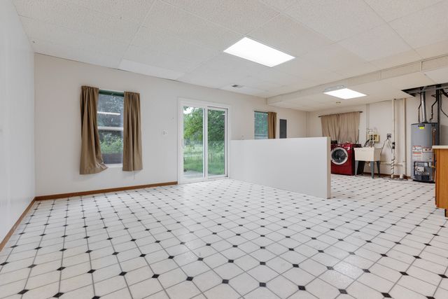 1791 BARNHILL Drive, Mundelein, IL 60060