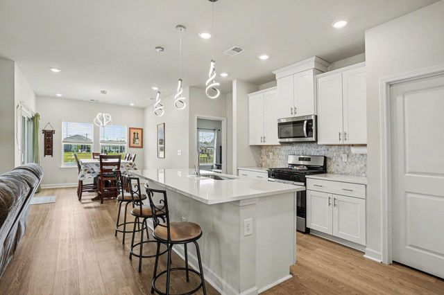 415 Rollins Dr., Longs, SC 29568