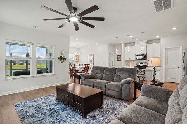 415 Rollins Dr., Longs, SC 29568