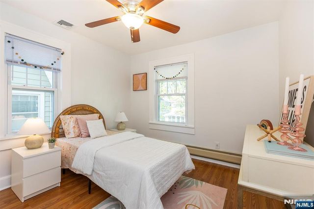 27 Edgewood Road, Bloomfield, NJ 07003