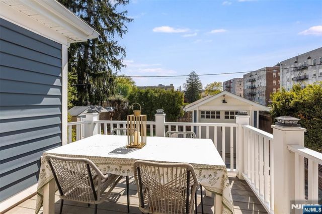 27 Edgewood Road, Bloomfield, NJ 07003