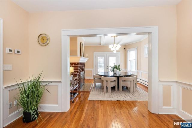 27 Edgewood Road, Bloomfield, NJ 07003