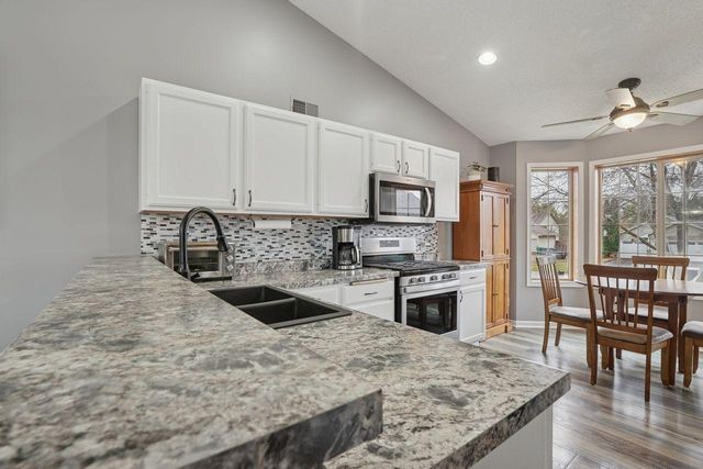 3250 Lake Ridge Drive, Big Lake, MN 55309