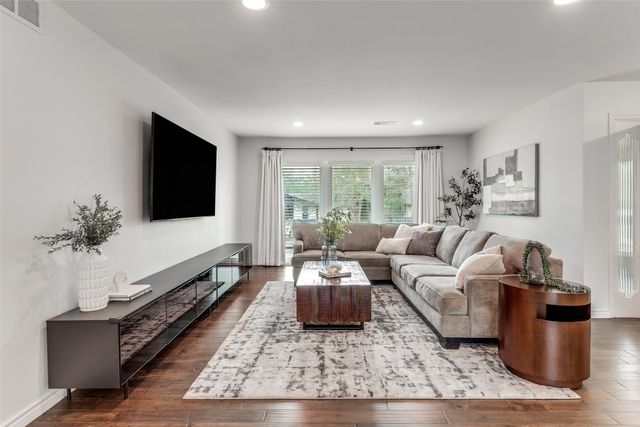 8331 San Cristobal Drive, Dallas, TX 75218