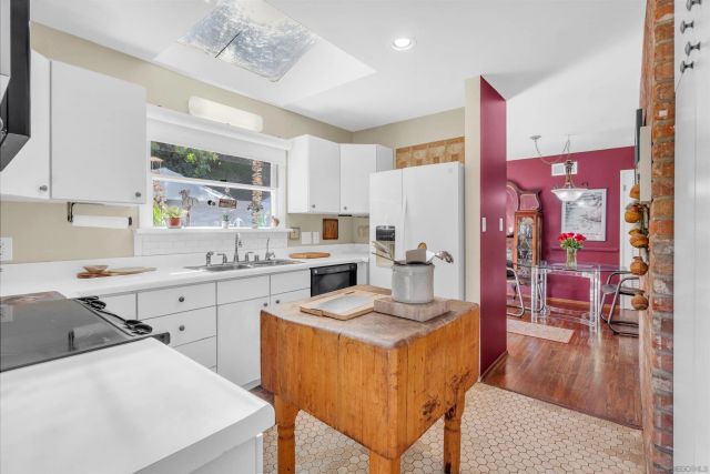 1617 Soledad AVe, La Jolla, CA 92037