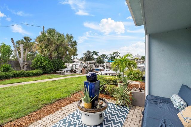 300 VENETIAN DRIVE 1, Clearwater, FL 33755