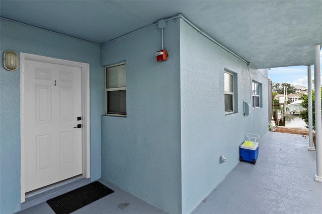 300 VENETIAN DRIVE 1, Clearwater, FL 33755