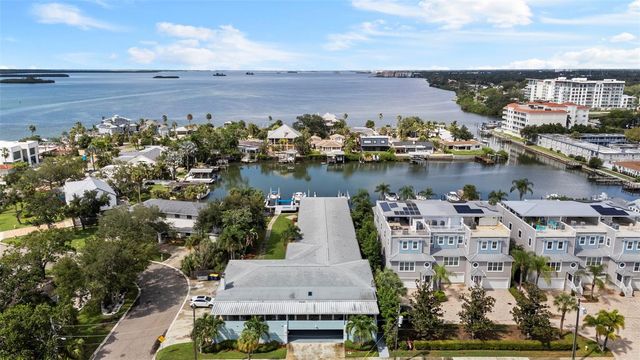 300 VENETIAN DRIVE 1, Clearwater, FL 33755