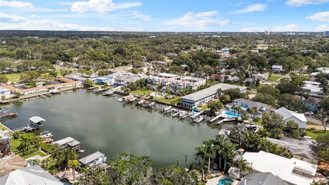 300 VENETIAN DRIVE 1, Clearwater, FL 33755