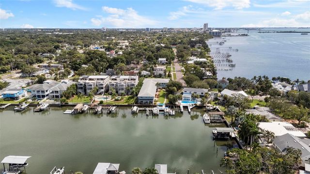 300 VENETIAN DRIVE 1, Clearwater, FL 33755