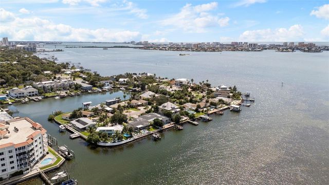 300 VENETIAN DRIVE 1, Clearwater, FL 33755