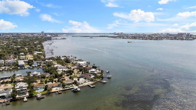 300 VENETIAN DRIVE 1, Clearwater, FL 33755