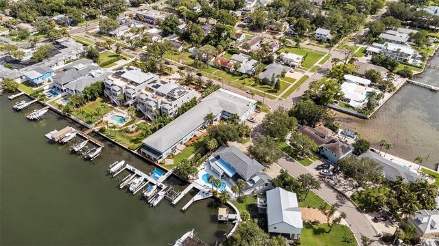 300 VENETIAN DRIVE 1, Clearwater, FL 33755