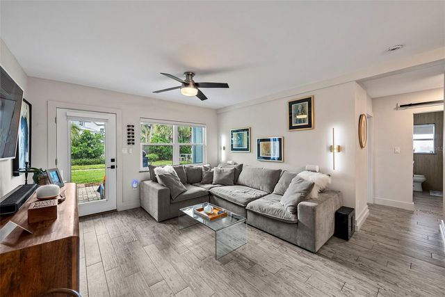 300 VENETIAN DRIVE 1, Clearwater, FL 33755