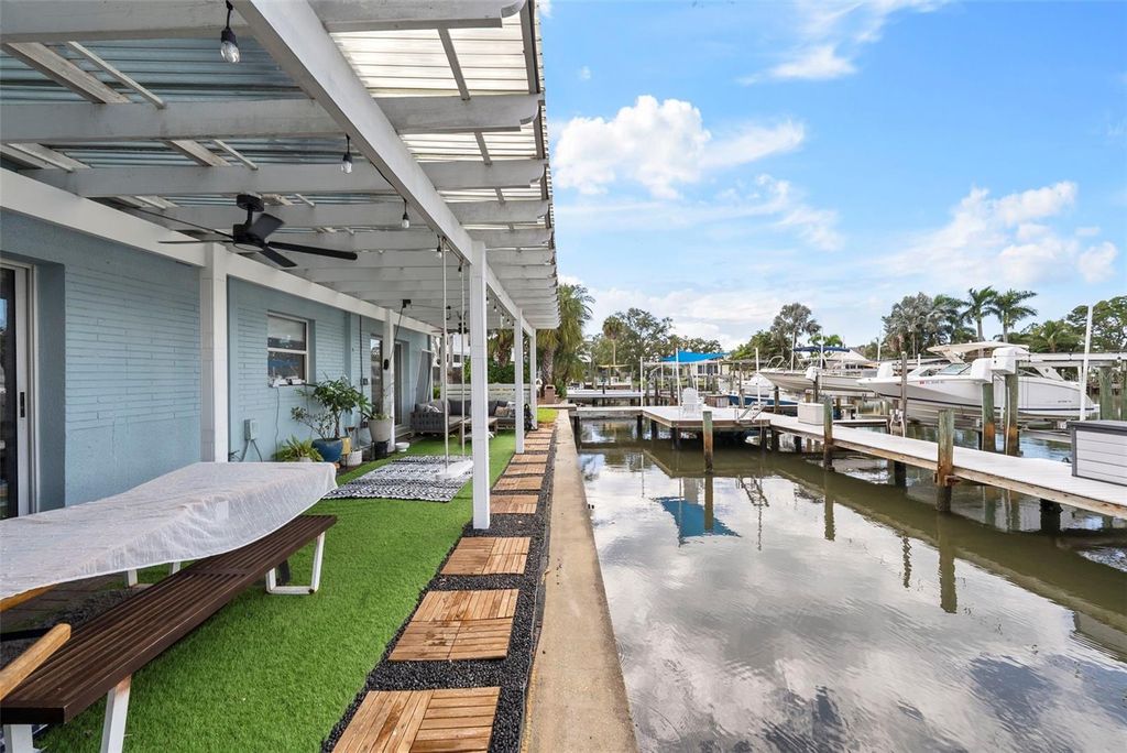 300 VENETIAN DRIVE 1, Clearwater, FL 33755