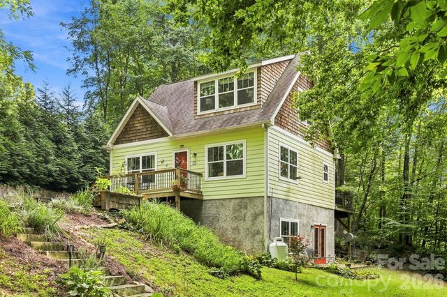 11 Old Patton Hill Road, Swannanoa, NC 28778