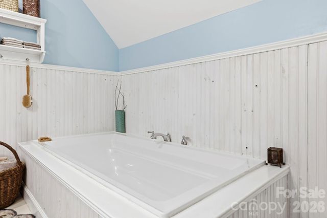 11 Old Patton Hill Road, Swannanoa, NC 28778