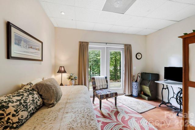 11 Old Patton Hill Road, Swannanoa, NC 28778