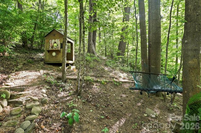 11 Old Patton Hill Road, Swannanoa, NC 28778