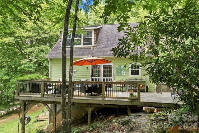 11 Old Patton Hill Road, Swannanoa, NC 28778