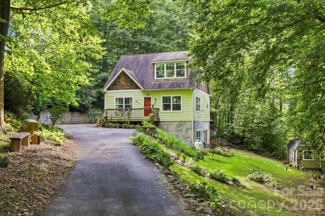 11 Old Patton Hill Road, Swannanoa, NC 28778