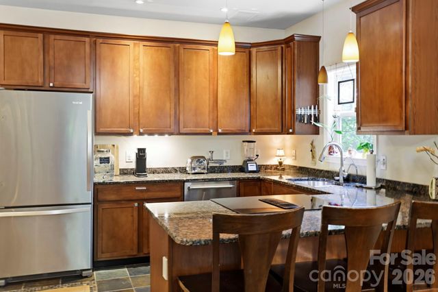 11 Old Patton Hill Road, Swannanoa, NC 28778