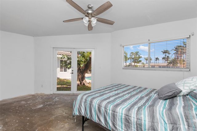 360 SE 5th Avenue, Pompano Beach, FL 33060