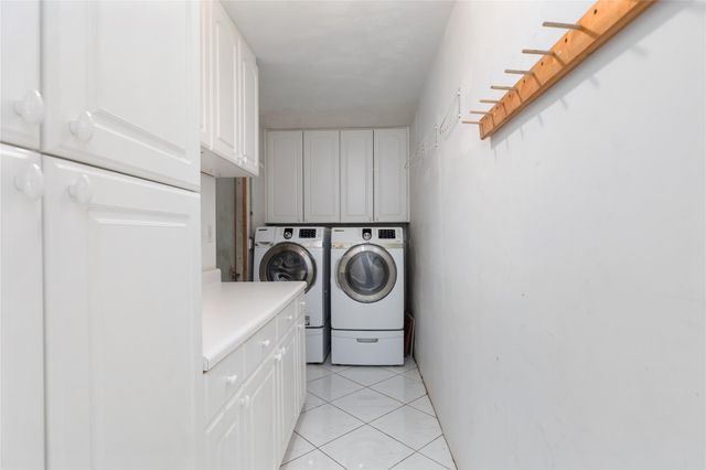 360 SE 5th Avenue, Pompano Beach, FL 33060