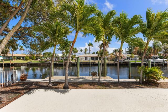 360 SE 5th Avenue, Pompano Beach, FL 33060