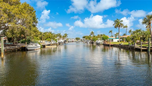 360 SE 5th Avenue, Pompano Beach, FL 33060