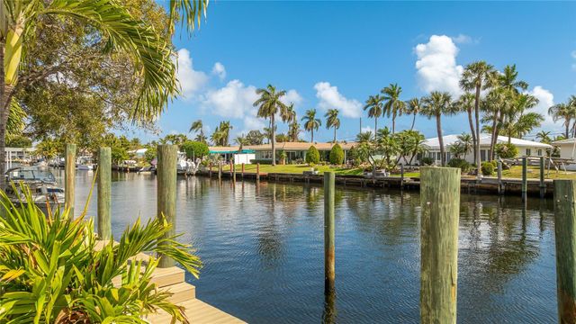 360 SE 5th Avenue, Pompano Beach, FL 33060