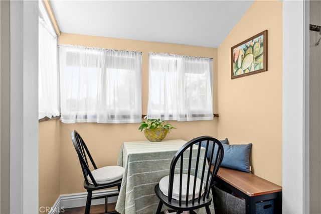 1410 Cabrillo Park, Santa Ana, CA 92701