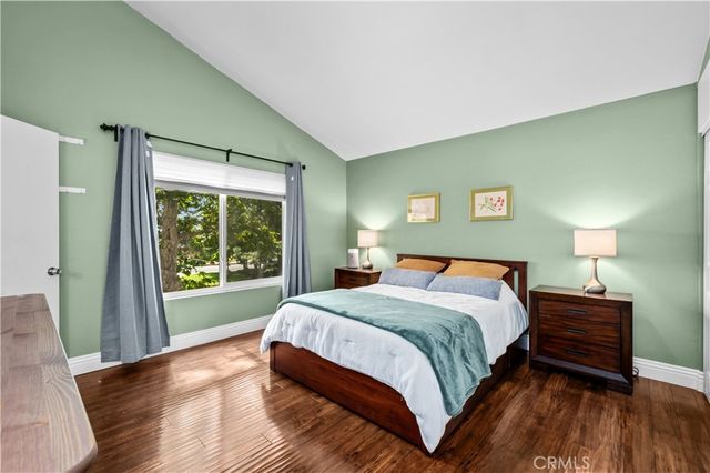 1410 Cabrillo Park, Santa Ana, CA 92701