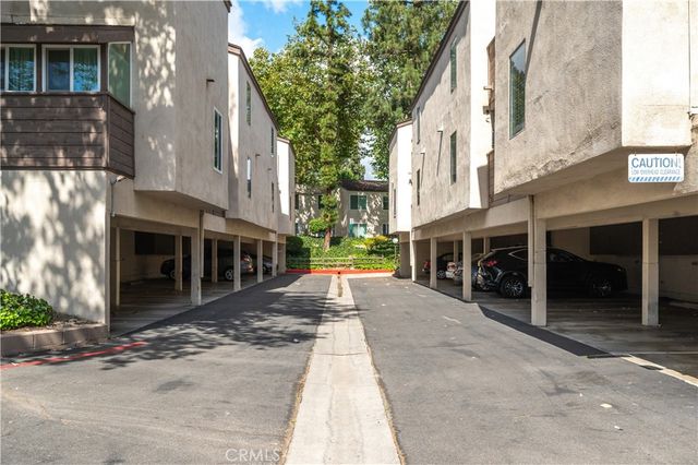 1410 Cabrillo Park, Santa Ana, CA 92701