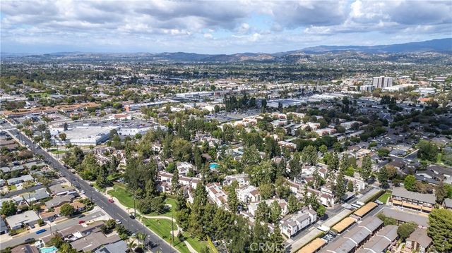 1410 Cabrillo Park, Santa Ana, CA 92701